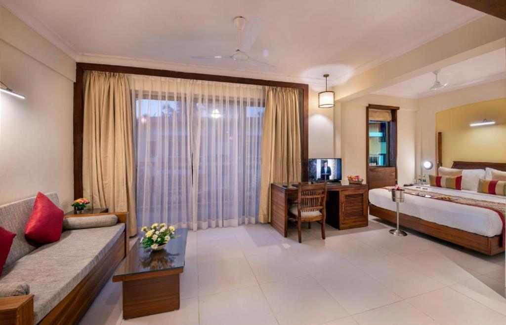 Sea Breeze Max Resort&Spa Madgaon Exterior foto