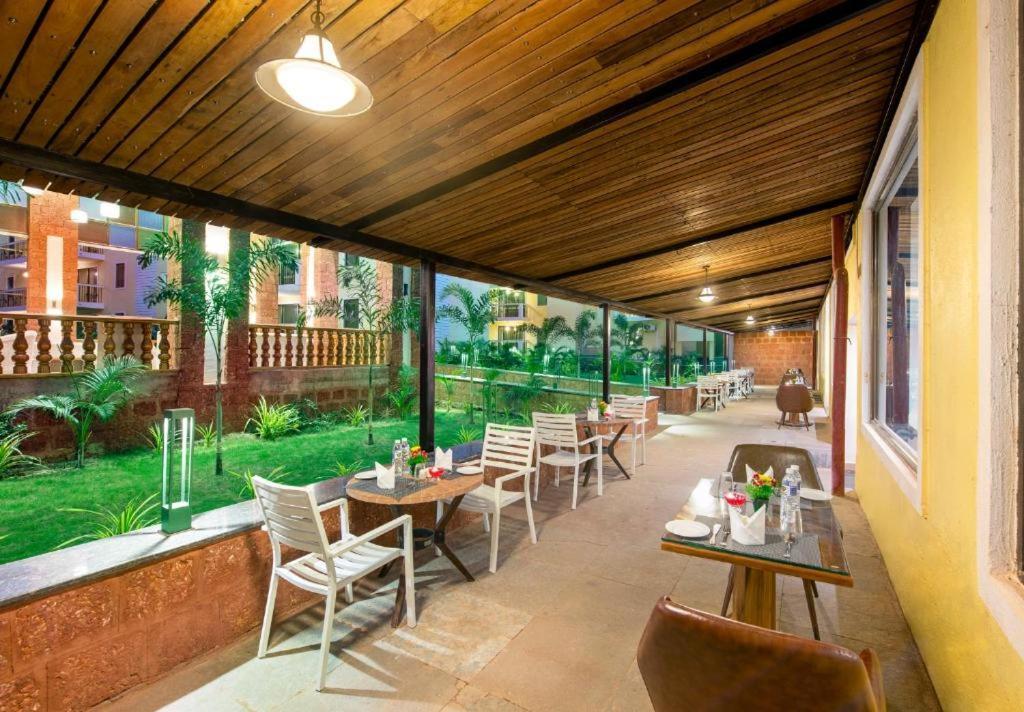 Sea Breeze Max Resort&Spa Madgaon Exterior foto