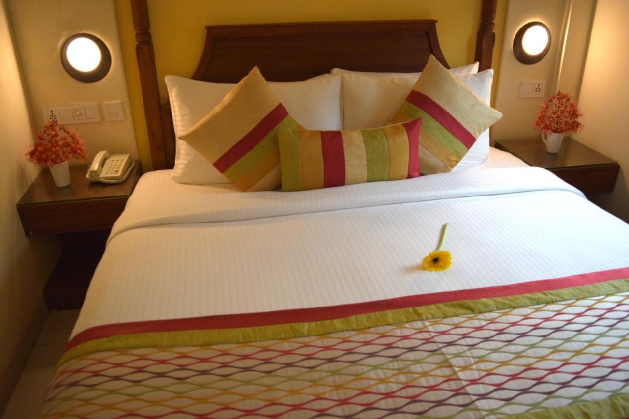 Sea Breeze Max Resort&Spa Madgaon Exterior foto